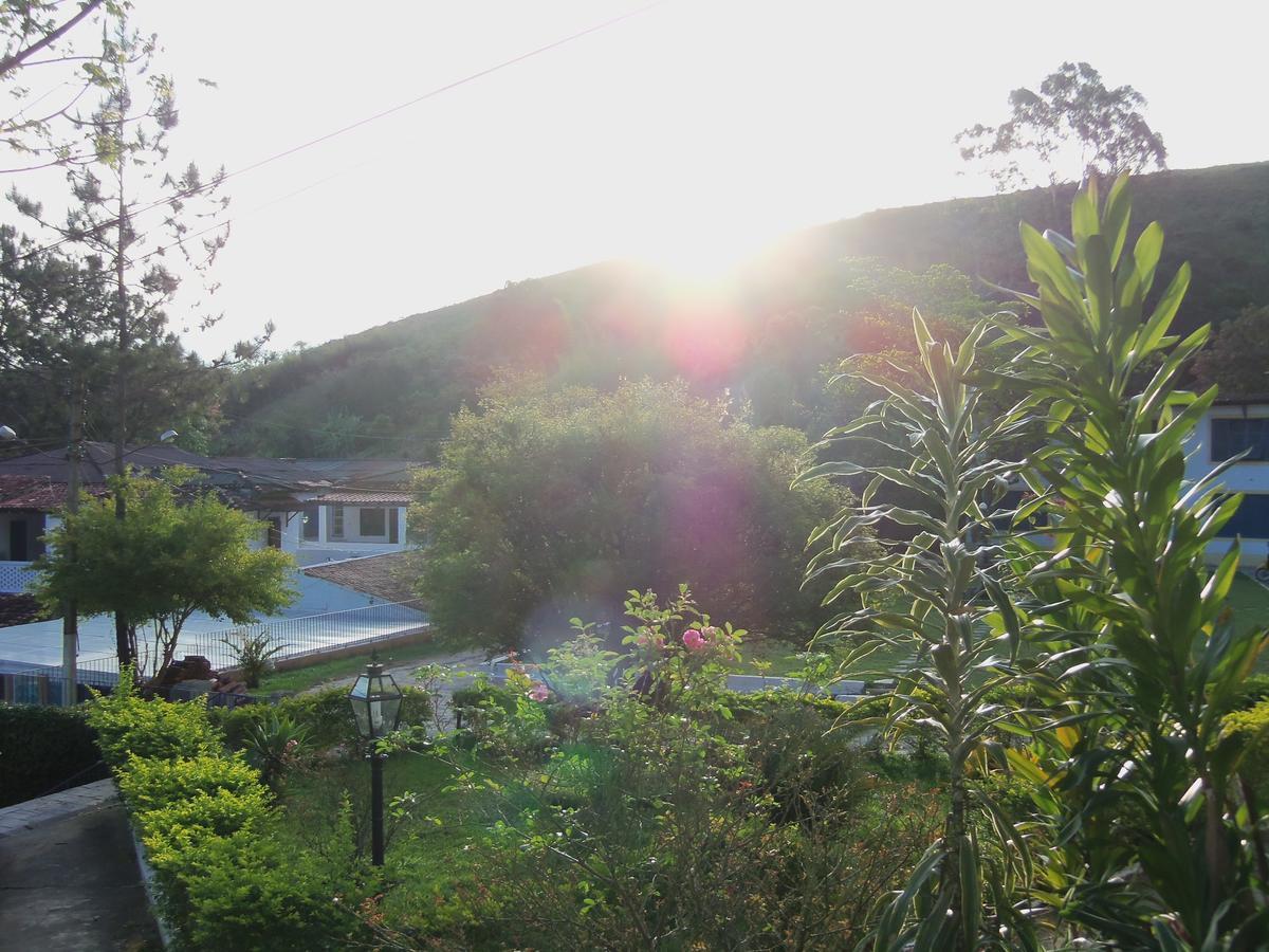 Hotel Miguel Pereira Kültér fotó